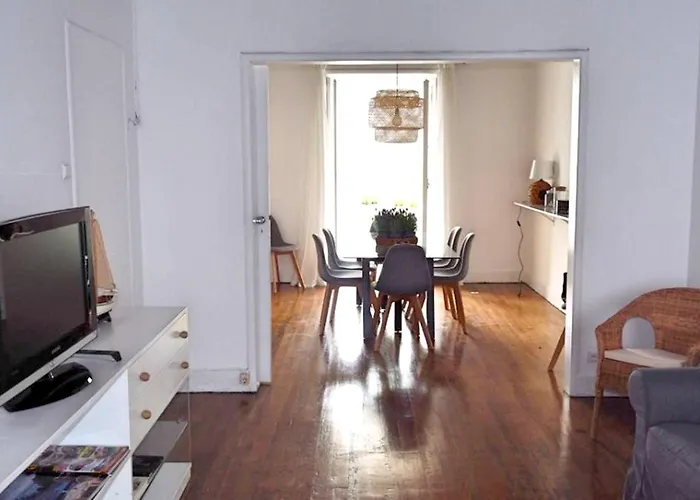 Charming House In With Sea View 펜션 *